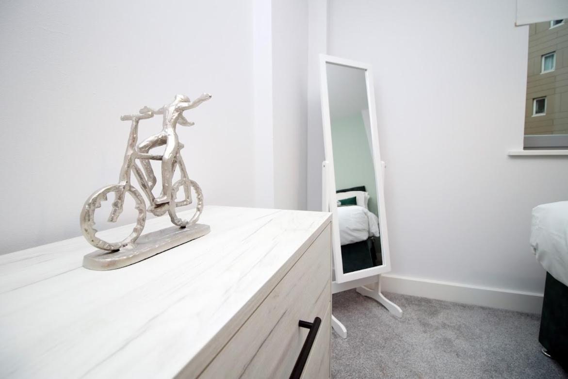Bright 1Bedroom Apartment, Central Location With Balcony Bristol Eksteriør bilde